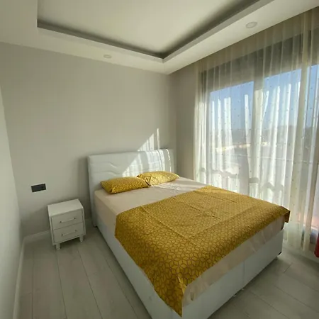 Apartment Havalimanina Yakin Havuzlu 1+1 Lux *